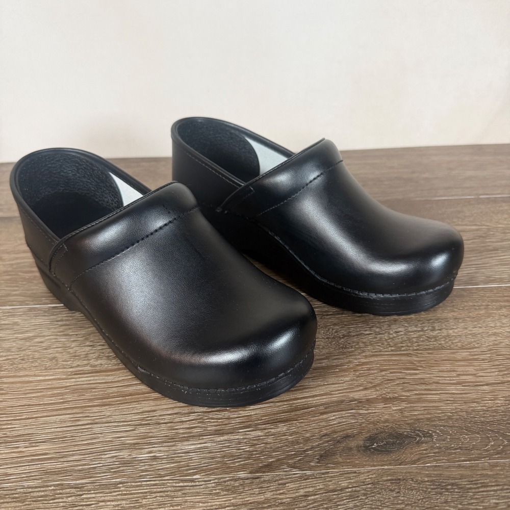Dansko Womens Black Leather Clogs EU 39W Wide Slip On Comfort Work Shoes